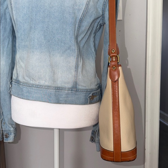 Dooney & Bourke EUC Tan/Brn pebble Leather Shoulder Bag Lrg inside zipper pocket - Picture 9 of 13